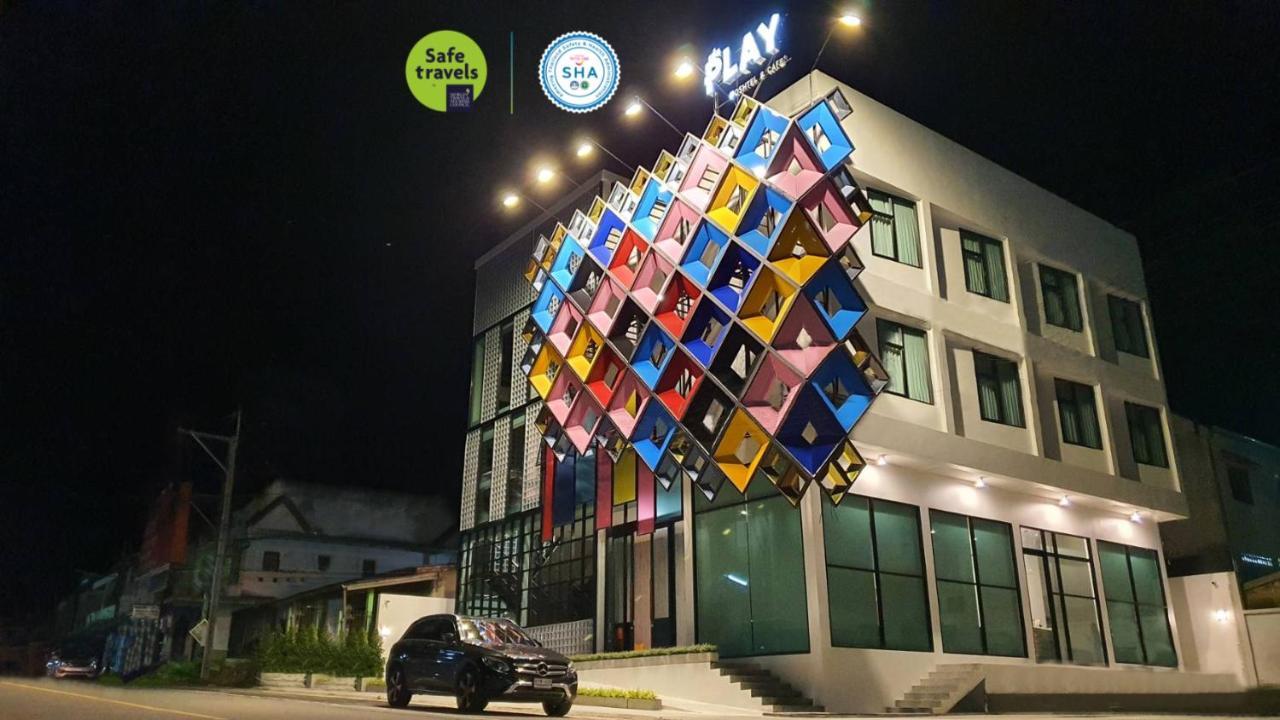 Play Poshtel & Cafe' Hotel Krabi town Buitenkant foto
